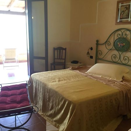 Hotel Oasi Da Paolo Castelluzzo Luaran gambar