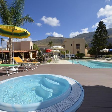 Hotel Oasi Da Paolo Castelluzzo Luaran gambar