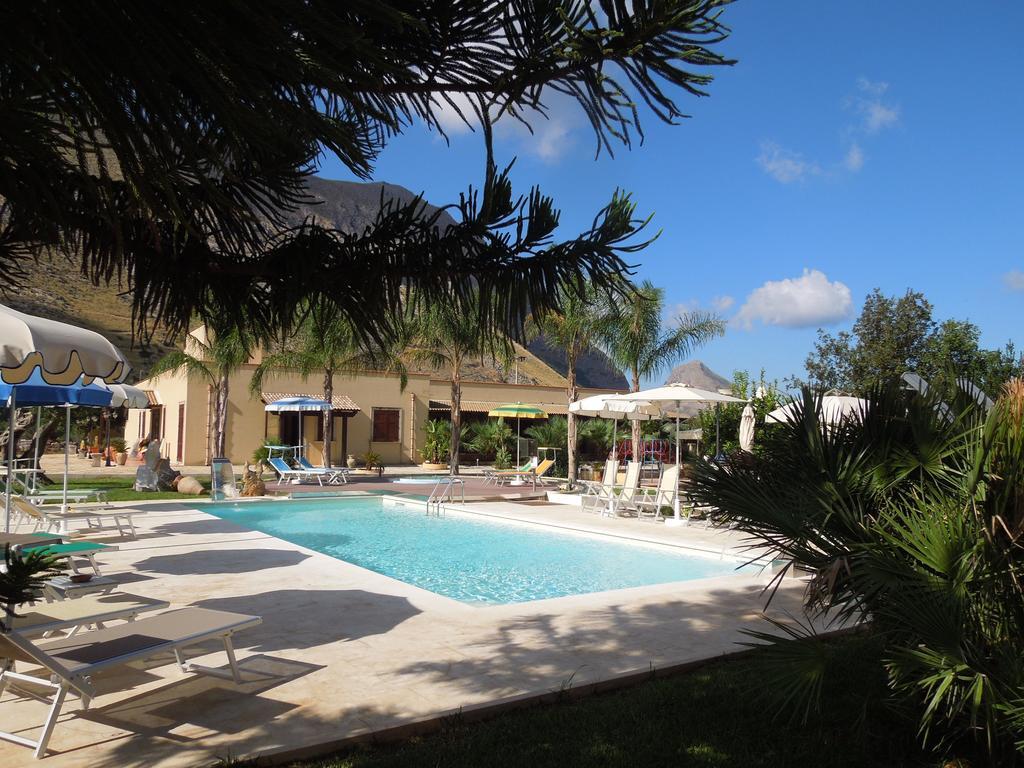 Hotel Oasi Da Paolo Castelluzzo Luaran gambar